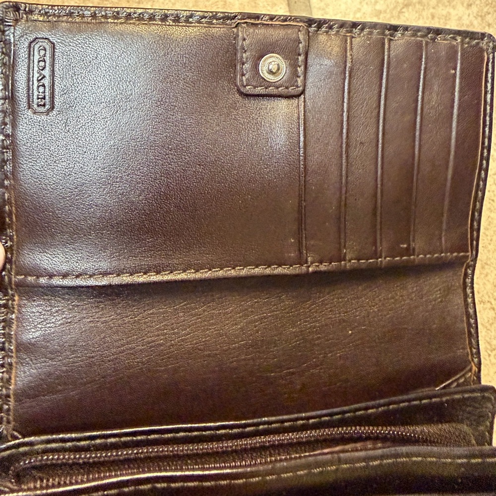 Coach Chocolate Brown Signature Wallet - Picture 4 of 7